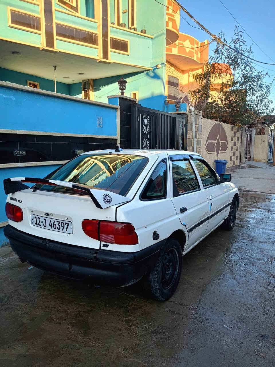 السلام عليكم.للبيع فورد سكورت .م.93.سنوية الى نهاية 2030..هزه جديدة شرط الوكالة والتحويل من أبو السنوية..كير شرط محرك شرط .كزوز رياضي .بس.كهربائيات  تعبانه السعر..23.....***********
