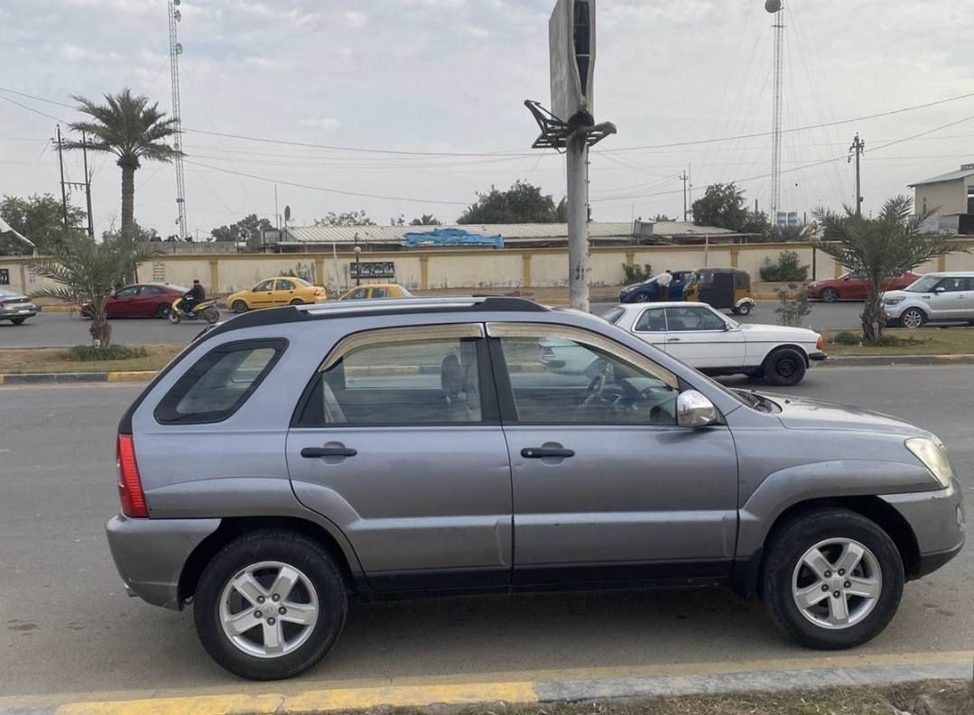 السلام عليكم..
كيا سبورتج خليجي ٢٠٠٩ مكينة ٢٠٠٠ رقم بغداد بأسمي ...سيارة مكفولة من الحادث والصبغ كير مكينة بشرط الفحص...بيها منظومة غاز شغالة ...تبريد تدفئة شغال...
السعر ١١٥ وبيها مجال شوية .. رقم موبايل ***********
