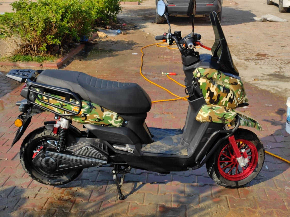 دراجة اباتشي جبلي من شركة عجلة الخليج 
الملف 2500واط
بطارية كرافين 35 امبير 
دبلات هايدروليك 
بريكات دسك abs 
الدراجة نظيفة جدا استعمال شهرين
السعر 1,200,000 وبيها مجال بسيط 
للاستفسار ***********
المكان بغداد حي اور
