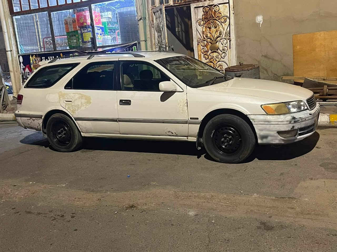 مارك ستيشن مديل 2000 محرك 3000 كامري كير ومحرك مكفولات تبريد شغال سعرها 43 وبيه مجال سيارة ترايه حلو شرط التحويل للاستفسار اتصل ***********

