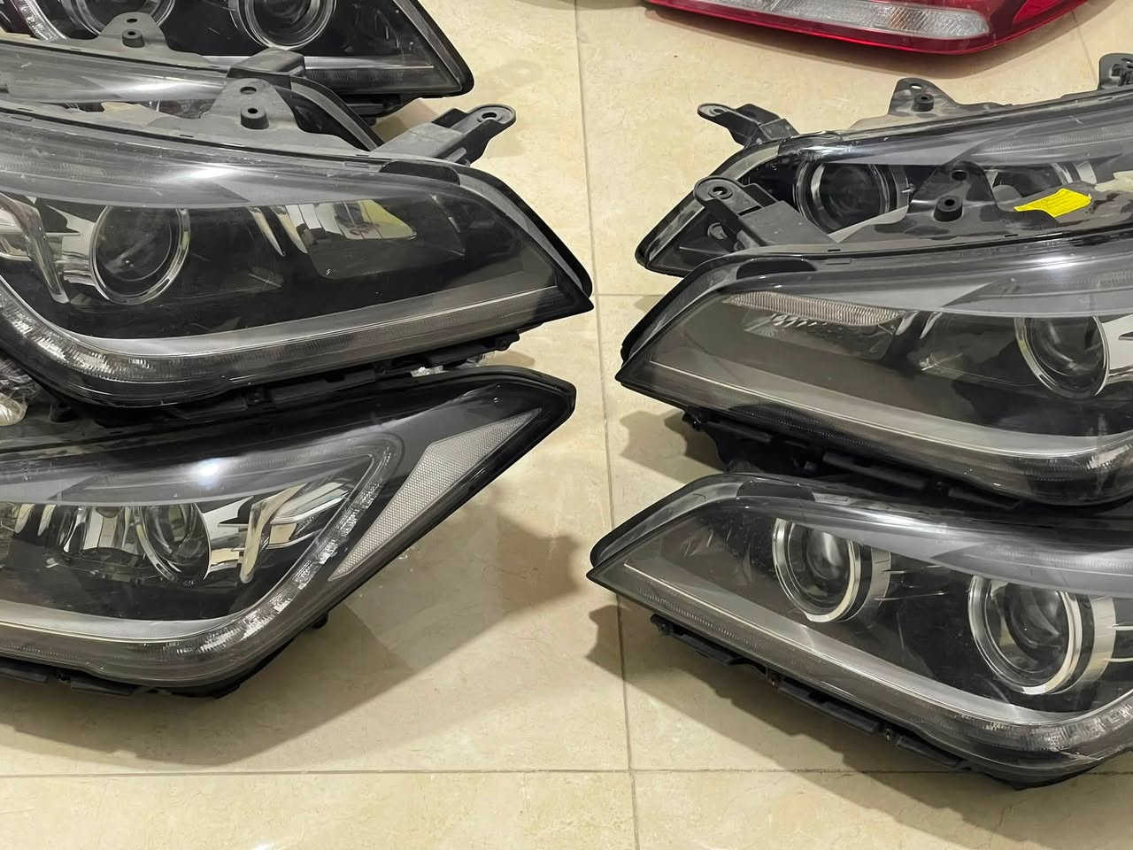 سلام عليكم يوجد جميع الادوات جنسيز لgv70_g70-gv80-g80وستنكر -يم مجمع قصي البديري
يوجد توصيل جميع المحافضات 
***********📞
***********📞
