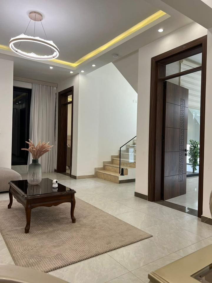 المربع الذهبي بعد تقاطع العامرية /مقابيل البدور سند طابو صرف استلام مباشر للسند

سعر المتر ١،٧٠٠،٠٠٠ مودرن 

سعر المتر ١،٦٤٠،٠٠٠ كلاسيك على مساحة ارض (٢٥٠)متر🌟🌟

استلام خلال سنة في حالة الدفعات 

استلام من ٦-٨ اشهر في حالة الكاش

خدمات متكاملة ماء /كهرباء خصخصة/ محطات طوارئ كهرباء /مول /مدارس /مستشفى طوارئ/الك حق الاشراف على البناء لحين استلام المفتاح اول 

تواصل على الرقم (***********)
