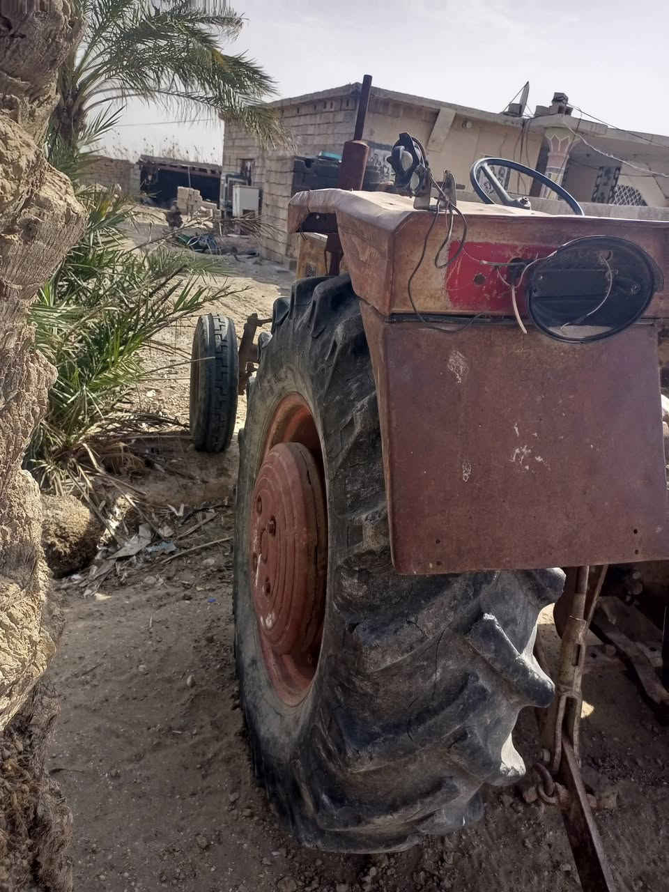 عنتر مكفوله تايرات الخلفيه نص عمر لاماميات جدد مكينه كير اكسل مكفولات الكشر شوفت العين سنويه ورقم ديالى / بدون تحويل /مكان ديالى الوجيهيه السعر. 4 ملاين/***********
