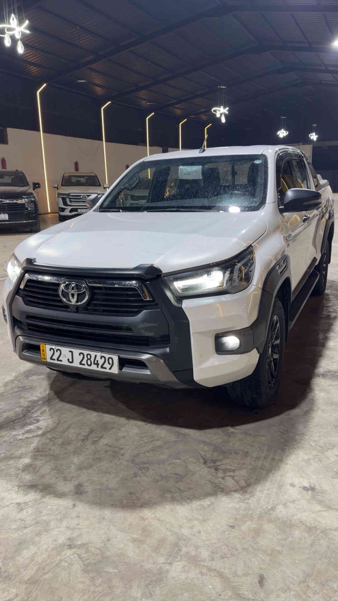 اللهم صلي على محمد وآل محمد 
السلام عليكم 
للبيع هايلوكس افنجر 2025
رقم اربيل تحويل مباشر 
السياره كفاله عامه 
ماشيه25000 Km
مواصفات 
فورويل 6 سلندر
اشاير بالمري وشفط 
تحكمات ستيرن رادار 
شاحن وايرلس
كامره
قطعتين تبريد 
فول للاخير 
السياره بوضع الزيرو 
السعر450 بيها مجال للطيبين 
العنوان ديالى الخالص
***********
***********
