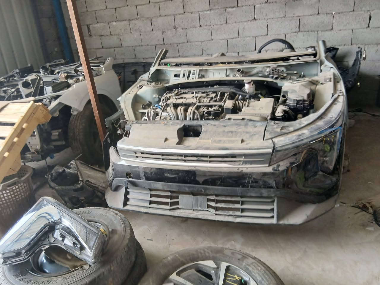 أدوات كوري وارد امريكي بغداد حسينيه مدخل الثالث ***********
