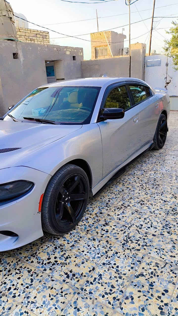 سلام عليكم جارجر GT محرك 3500 موديل 19 حادث موضح بل صوره  195 وبيه مجال حك الجيه  ***********  ال يريد يتصل على تعليقات مارد
