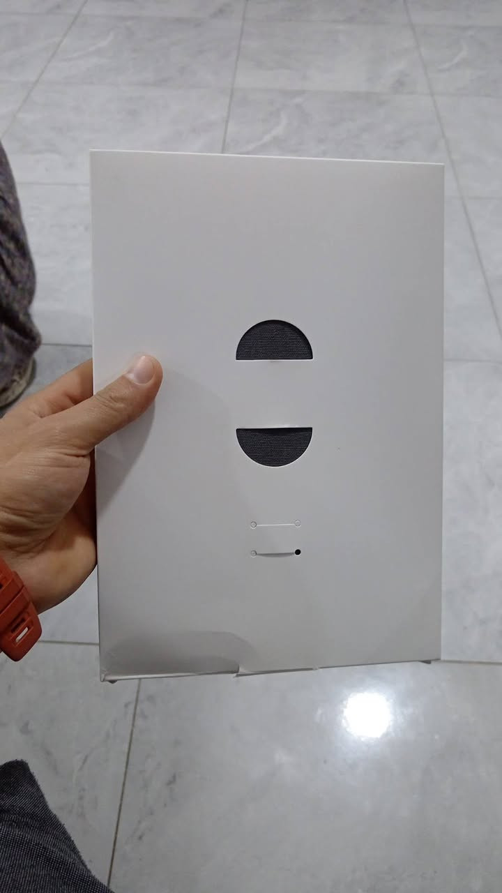 ايباد للبيع السعر 150 بمجال عن 140 المكان شارع 17 يم مطعم عمر يوسف الرقم ***********
