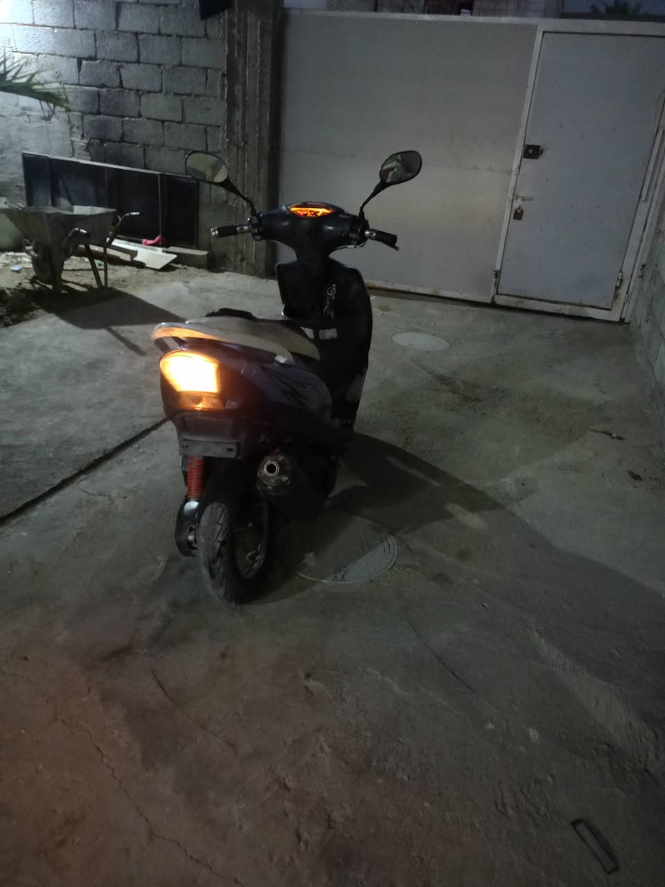 سلام عليكم دراجة ماكس عدلة ياباني بوش 55دراجة نضيفة وناعمة دراجة كلش حلوة مابيهة اي نقص سلف وهندر شغالة تزويد جديد الدراجة السعر 450وبيهة مجال قليل مكاني كربلاء حي الغدير الرقم للتواصل ***********
