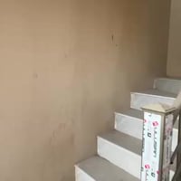 بنايه تجاريه موقع مميز ياجر شركه او منظمه او عيادات او دائره والى اخره...