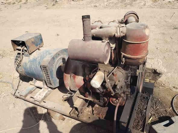 مولد دويز البيع المكان بغداد الوسفيه *********** سعر مليون ونص وبيه مجال
