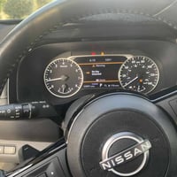 Nissan Pathfinder 2023  SL عداد المسافة 40000 mile   المواصفات  فول مو...