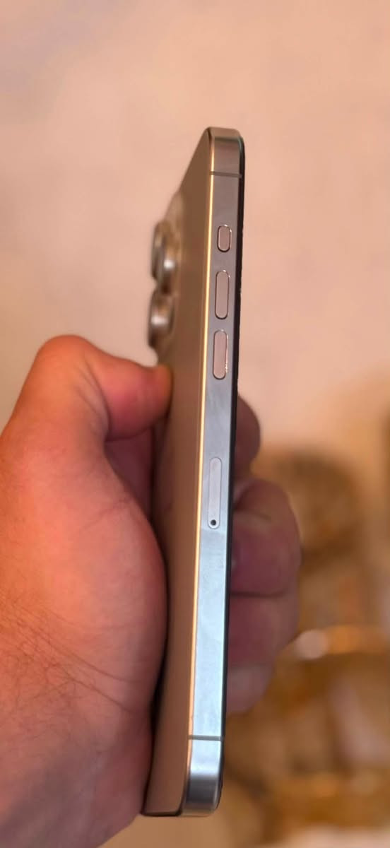 iPhone 15 Pro Max
بطارية 🔋 86 
ذاكرة 256
دبل سيم 
الجهاز نظيف واستخدم شخصي 
مفتوح مبدل كامرة خلفية  اصلية فقط وشرط الفحص 
الجهاز كله شرط وبدوون اي خلل او مشاكل كله شغال بدون اي عيب شرط الفحص السعر المطلوب 900 الف دينار وقابل للتفاوض مكاني جانب الايمن 
للاستفسار *********** / واتساب / اتصال غير متواجد بالفيس

