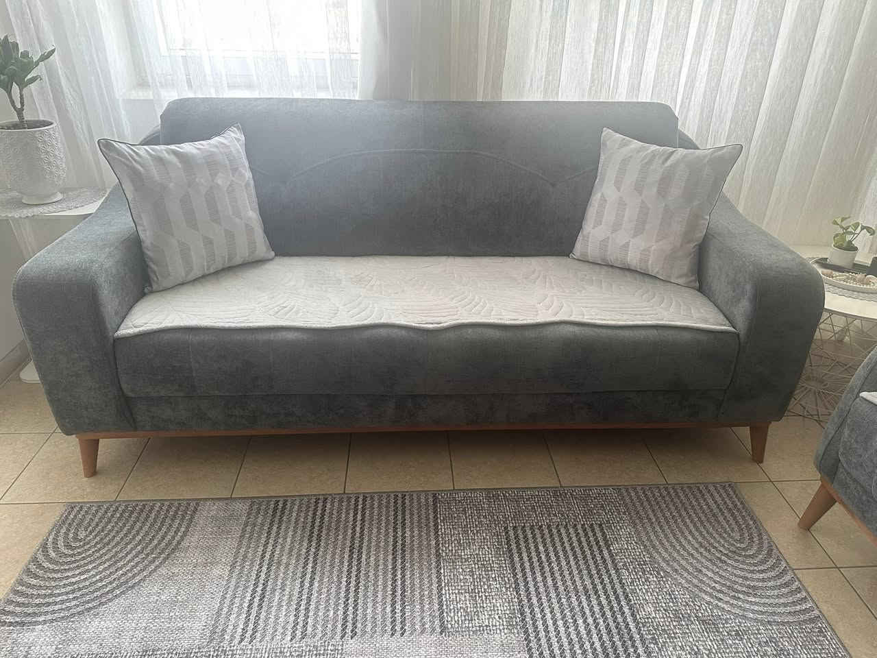 تخم جديد للبيع سبع مقاعد قنفه ثلاثيه وقنفه ثنايه وكراسي عدد ٢شغل عراقي درجه اولى سويته يم معرض الجود بل اعظميه سويته مليون ٢٠٠اريده ٨٠٠لطلب الستفسار دخل خاص


**إذا كنت صاحب هذا الإعلان وتريد حذفه لأي سبب، رجاءا أرسل رسالة إلى الدعم الفني**