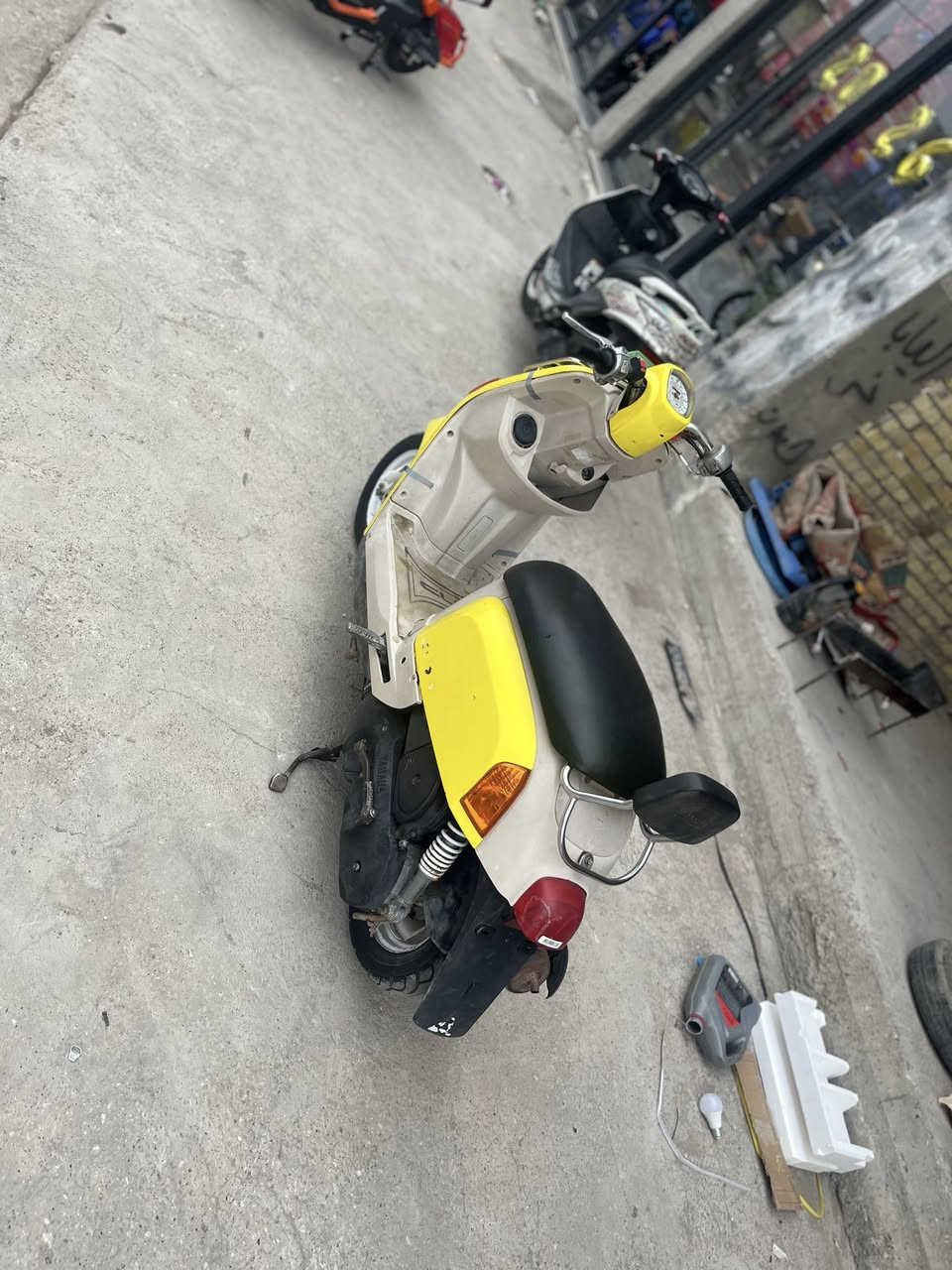 ماكس بوليس البيع كفاله عامه كفرات  اصلي ختم واحد ويه المكينه 
سعر 700اوبيه مجال 
هذه رقم راعيها 
***********
