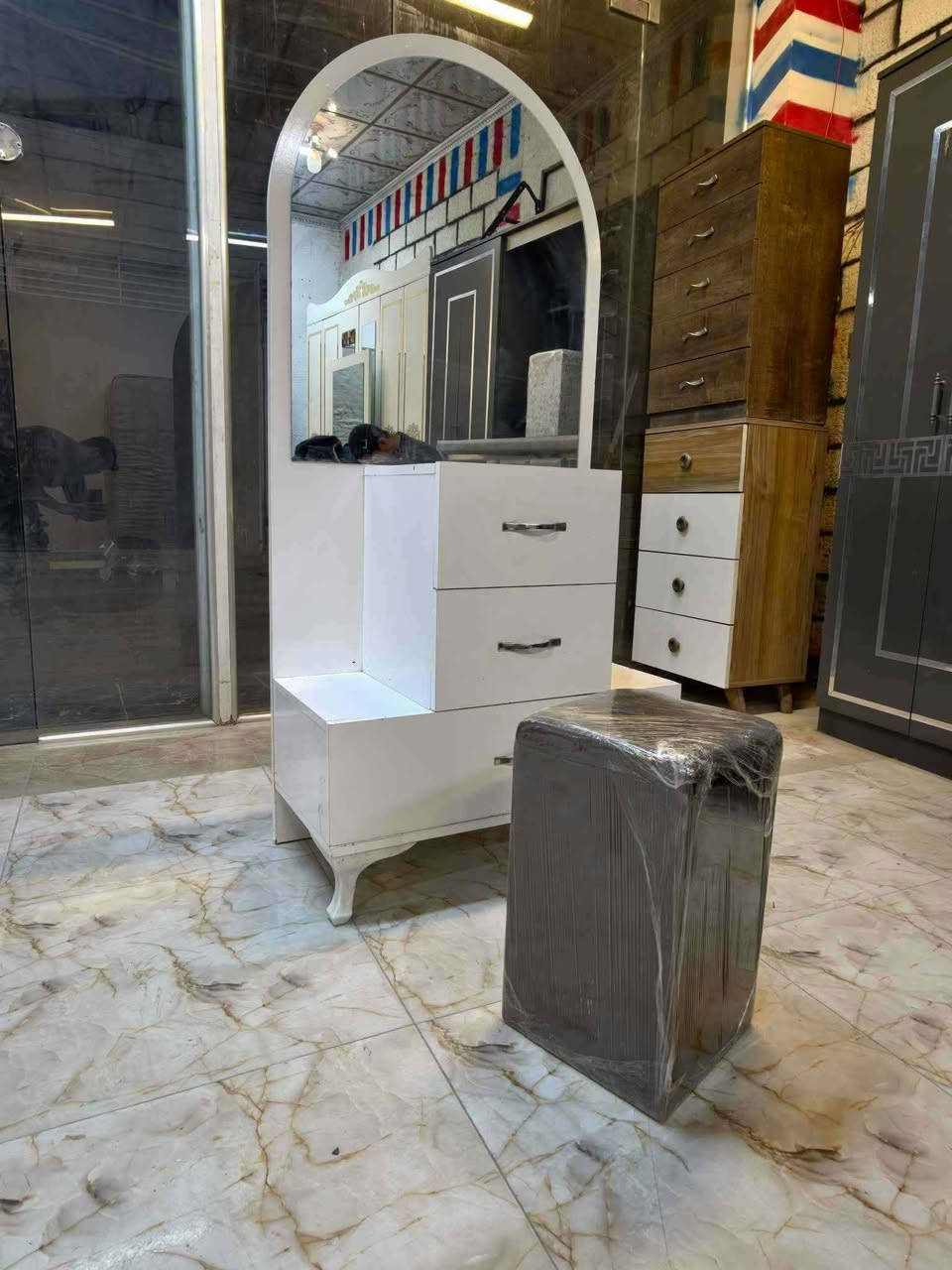 غرفة تركي
 6قطع 
+طابورية هدية  
نضام سلايت 
نضافة 90💯
سعر 500 بغداد, العراق


**إذا كنت صاحب هذا الإعلان وتريد حذفه لأي سبب، رجاءا أرسل رسالة إلى الدعم الفني**