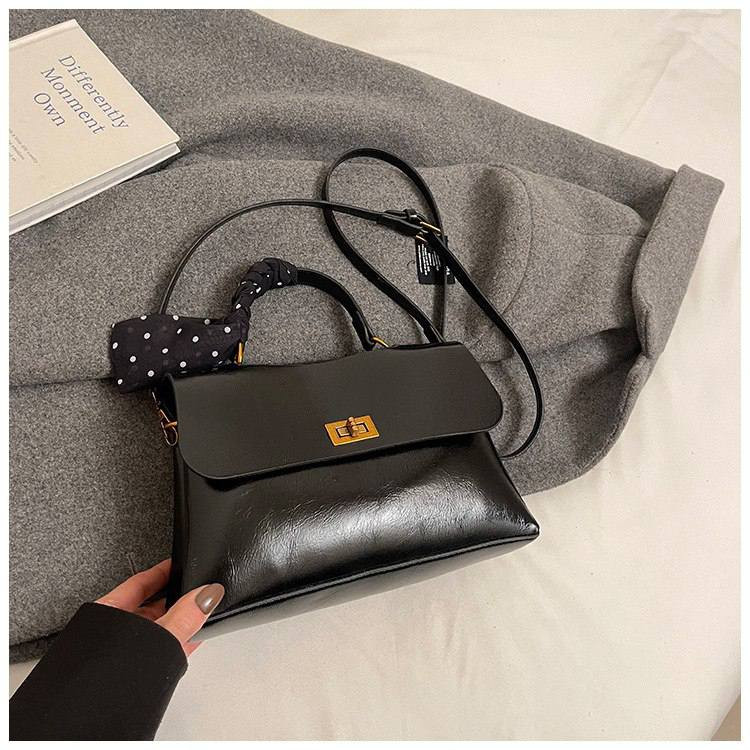 حقيبة يد
الخامة : جلد
الوزن : 370 غرام
اللون : دم الغزال / عسلي / اسود .
القياسات : الطول 9.5 سم , العرض 26 سم , الارتفاع 16 سم
المنشأ : الصين

14,000 IQD
لطلب خاص ✅


**إذا كنت صاحب هذا الإعلان وتريد حذفه لأي سبب، رجاءا أرسل رسالة إلى الدعم الفني**