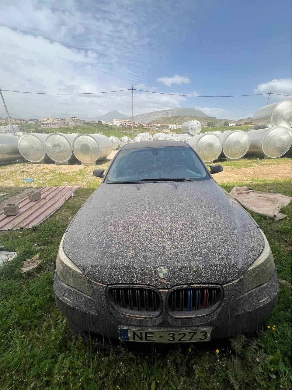 BMW E60 2007 525 
ئیستراد خاس فوول فوول گیرو مەکینە بەشەرت بی دەعموو ناو گرتن ٢٠٢٣ داخل بوە مەنفیست ئەسلی غازو بەنزین بیلاد شەریکە  سعری ٨٨ مجال شوێن سۆران ..وەتساپ *********** سوران, أربيل
