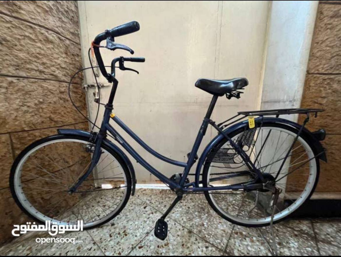 بايسكل بطه للبيع حجم 26 سعر 70 بيه  شويه مجال وبيه قليله جرادات وجوبابه مبنجره مكان بغداد الامين الثانيه للتواصل واتس ***********
