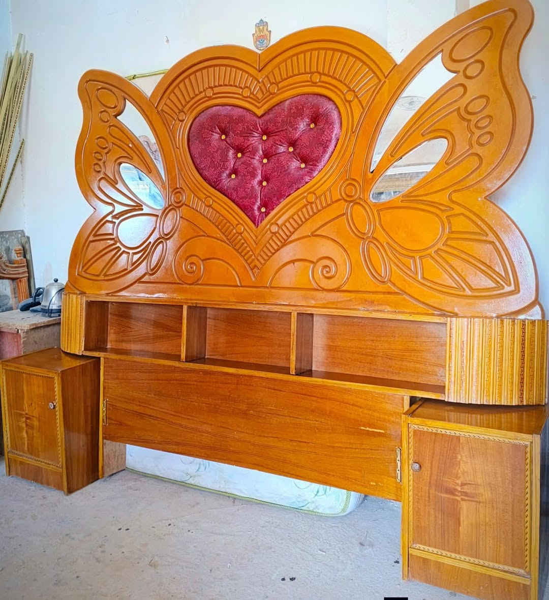 السلام عليكم غرفة نوم صاج بالكامل حديثة ٦٠٠ الف
توفرت غرفة نوم صاج كنتورها ابو ٥ ابواب  المرغوبه طبعا كل باب مستقل عن الثاني يعني ٥ حقيقي صاج بالكامل داخل وخارج وظهر وللمعلومه الظهر جرجوبه براغي غرفه اخت الجديده مستخدمه شهرين كاملة وجاهزة من جميع محتوياتها نظافة ١٠٠/١٠٠ متصرف عليها ولا الف السعر ٦٠٠ الف وتسوى اكثر وبالعافبه على الياخذها المكان بغداد #متوفر توصيل بكروة للحجز مراسلة الصفحه


**إذا كنت صاحب هذا الإعلان وتريد حذفه لأي سبب، رجاءا أرسل رسالة إلى الدعم الفني**