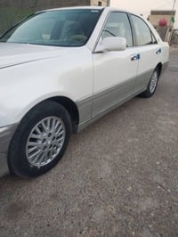 تويوتا • كراون ملكة • ملكة 2003 • محرك D4 • سيارة جاهزة • تويوتا ملكة ...