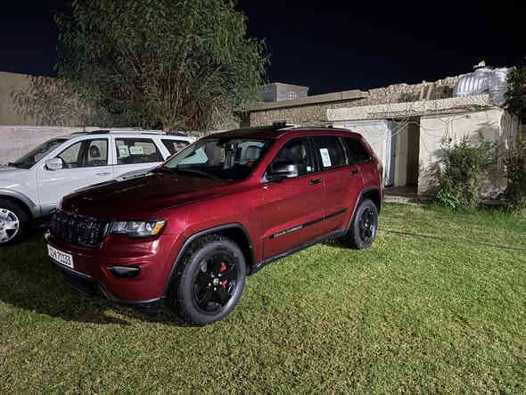 جيب  وارد مريكي  سياره موديل ١٣ مسجله ١٨ ومحدثه ١٨ بسمي سياره جديده مال جناي مال رمادي البعلي جاسم  سياره جديده  فول مواصفات فتحه بصمه فور ويل زراكات كشانه جلد كشانه كهرباء هيترات تدفئه تبريد فور ويل بصمه  صبق كفاله عامه  سعر ١٦٠ بي مجال.   ***********
