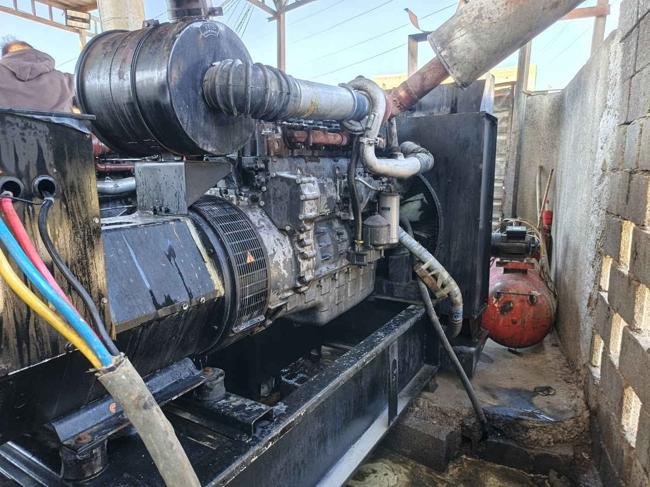 السلام عليكم موالده البيع جاي تشتغل بالموقع تجي تحمله وشوفه بعينك المعلومات أكثر الاتصال بصاحب الموالده اني مكلف بالنشر هاذ رقم صاحب الموالده ***********العنوان كربلاء
