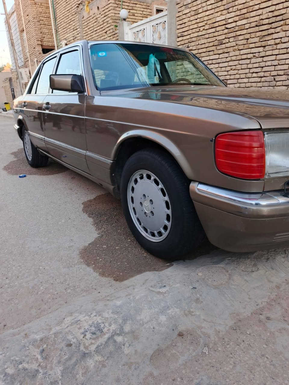 السلام عليكم مارسدس رائاسي مديل1987سياره جاهزه ومال جناي سياره كهربائياته كله كامله تبريت شغال سياره بلاديه كير ومحرك عنكبوت قبق اسود مكان السياره ناصرية مركز السعر 60 وبيه مجال للشراي مراسله واتساب ***********
