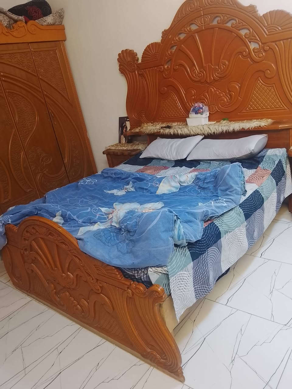 سلام عليكم غرفت نوم صاج البيع مثل ماموضح عندك بل صوره تواصل عله رقم هاذ *********** ما متوجد ع فيسبوك
