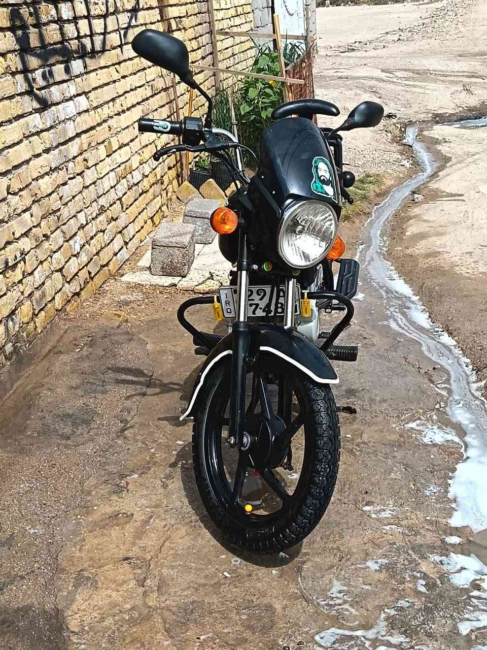 سلام عليكم شباب دراجه بوكسر للبيع مديل 2020 دراجه خير من الله كلشي ما بيه دراجه معروضه مليونين و300 وبيه مجال مكاني كوت حي الحكيم تواصل على رقم *********** وبي واساب ❤
