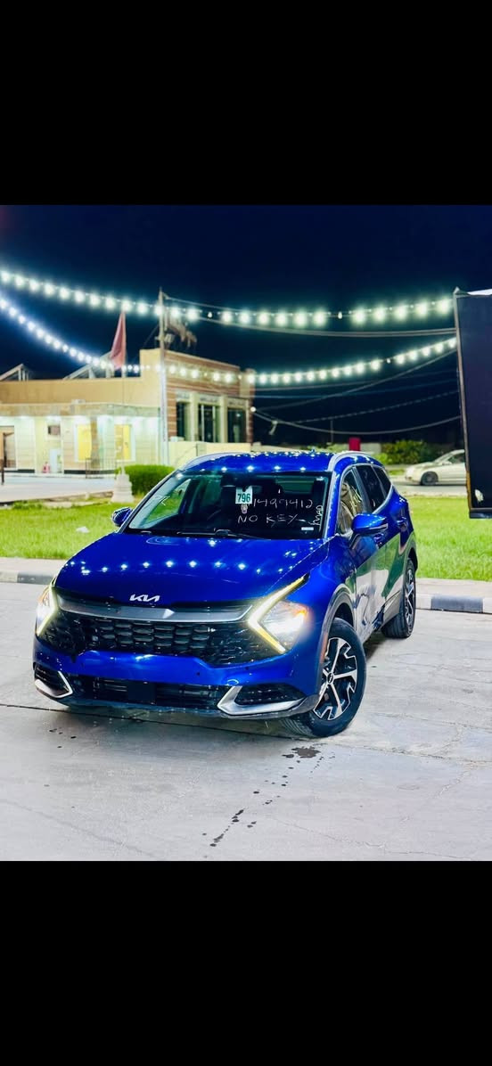 Kia Sportage 2023
السلام عليكم 
للبيع سبورتج 2023 فول عده الفتحه
حادث دعاميه فقط 
بدون تبديل بدون دواخل بدون ايرباك
صور الحادث موضحه داخل المنشور 
للاستفسار الاتصال على الرقم 
*********** حلة, بابل
