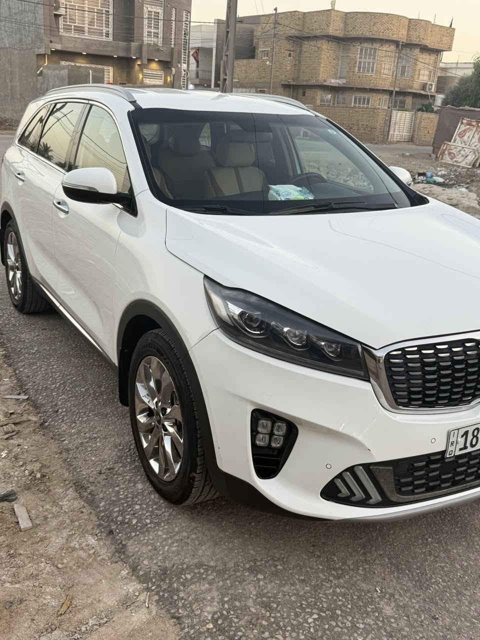 كيا سورنتو موديل ٢٠٢٠ كفاله عامه حتى الداعاميات ماشيه ٩٧ فول مواصفات ماعدا البنروما سعره ٢٦٠ وبيه مجال بسيط رقم بابل للاستفسار ***********
