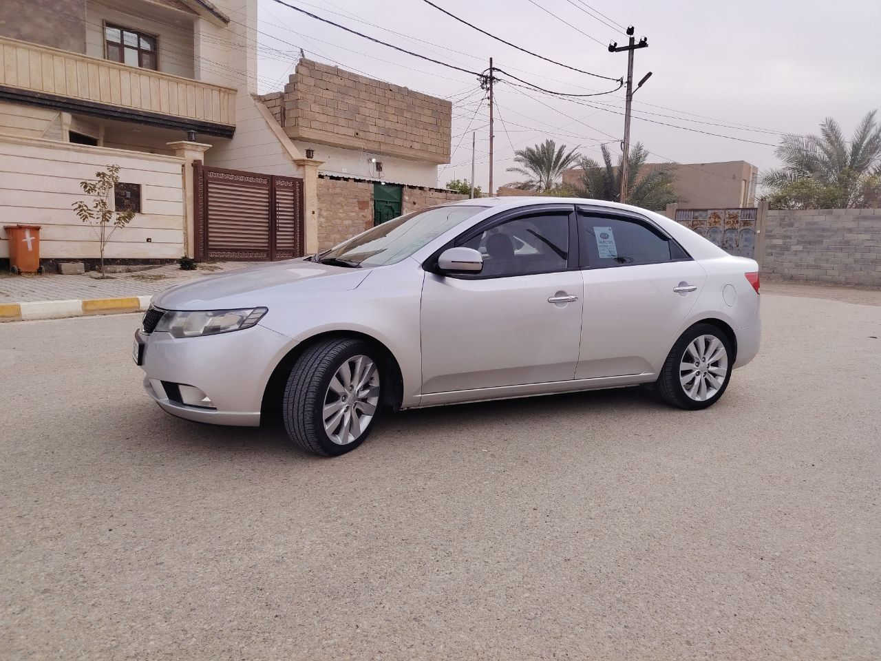 السلام عليكم ... السعر (107) وبي مجال قليل
كيا سيراتو خليجي ٢٠١٢ 
محرك ١٦٠٠ كفالة ...كير كفالة ٦ نمر 
رقم سليمانية جديد هزة جديدة ...
السيارة جاهزة لاخير ....
بيها باب السياق صبغ فقط ... والصندوك مفتوح بي تعديل بارد....
مكانها الانبار -هيت غير متواجد بالفيس 
للاستفسار :***********
واتساب فقط :***********
