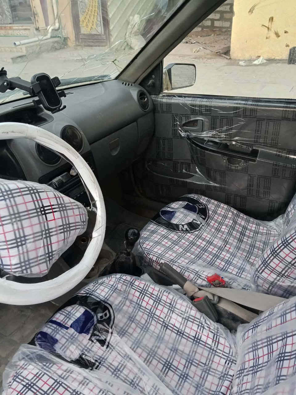 السلام عليكم سايبه للبيع موديل ١٢ ماندل راعيها اكفلك سرقه وعشاير سنويه صاقطه السياره بيها خيط بخار من تحمه يروح سياره شايله روحه ماعوزها شي ب ٩ اوراق قفل  يعني ب عراقي ١٢٩٠ الف سعر دراجه والله مكانها كربلاء ***********
