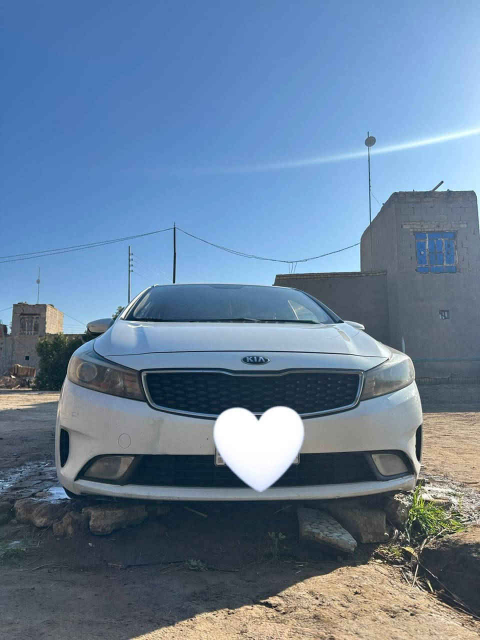 سلام عليكم سيرتو البيع. رقم مثنئ/2017 /  سياره كفاله عامه ما عده دوسه رش ولبقي كفاله. تبريد شرط مكينه مامفتوحه . تخم تاير      سنويه. 27. ? السعر /132 /   ***********
