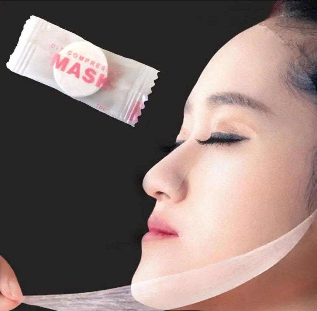 ويتدللون علينا الجميلات 🌸 

ماسك الكبسولة المضغوطة😍
هو عبارة عن كبسولة تتخلى بالماء تطلع قناع على شكل الوجه بالضبط   
بعدين أجيب الماسك و نخلي بالتونر الخاص …وهسة صار الماسك مشبع بالتونر ونخلي على الوجه لمدة ١٥ دقيقة  وبعدين نشيله ونخلي مرطب 
ينفع للبشرة الدهنية ؟  أكيد ينفع بس لازم التونر خاص للبشرة الدهنية 
شنو ممكن أستخدم بدل التونر ؟ مي الورد ينفع 
شنو الفائدة من ماسك التونر هذا ؟ 

أولا : الترطيب.  
 ثانيا : يخلي دهون البشرة تطلع برة مثل فكرة نخلط مي وزيت الزيت يصعد فوك 🌸
 ثالثا : يعالج مشاكل البشرة  مثل الحبوب والجفاف 🌸
رابعا : يعيد بناء الجلد بعد فترة من الإستخدام وهيج يخلص البشرة من آثار الحبوب والحفر 🌸
خامسا : يصغر مسام البشرة🌸
سادسا : لازم مواظبة لمدة شهر حتى نحصل على النتيجة🌸

زين الماسك المضغوط يستخدم بس ويه التونر ؟ أكيد لا... تكدرين تستخدمي ويه أي ماسك إنتي حابته مي رز ، جل الصبار أو سيرومات مثل فيتامين سي و هايرونك أسد تخلي كماسك.🌸
الكيس يحتوي على 50 ماسك مضغوط🌸
سعر الكيس 10 الاف 
🚘 يوجد خدمة توصيل لجميع محافظات العراق ٤ الاف 🚘 البصرة, العراق


**إذا كنت صاحب هذا الإعلان وتريد حذفه لأي سبب، رجاءا أرسل رسالة إلى الدعم الفني**