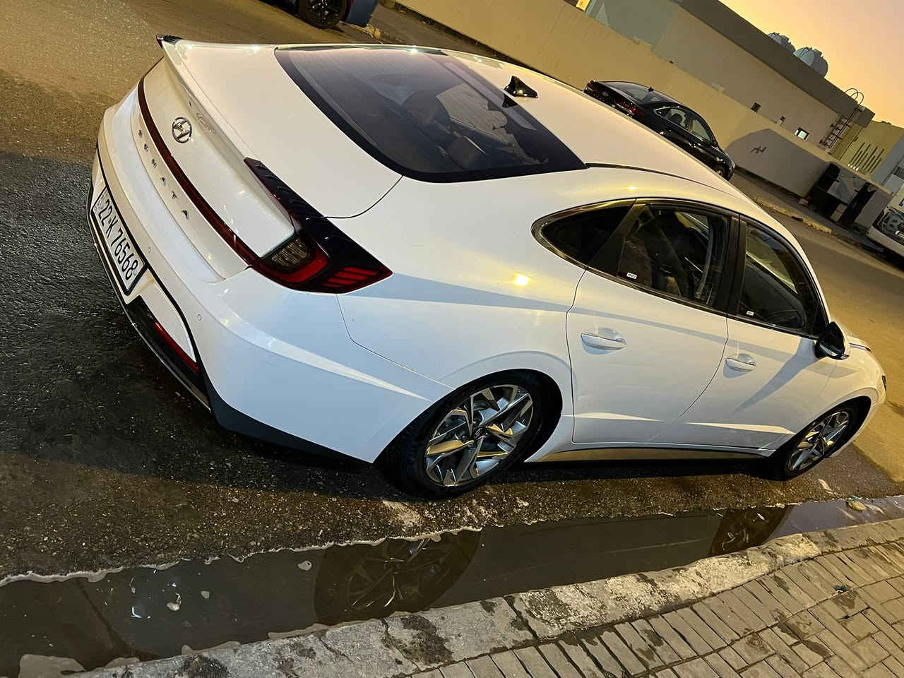 سلام وعليكم سوناتا للبيع 2021 وارد كوري بانزين رقم اربيل بسم شركه مكفوله ضربه وتبديل بيه صبق اماكن فول مواصفات عنوان بصرة قبله رقمي ***********
