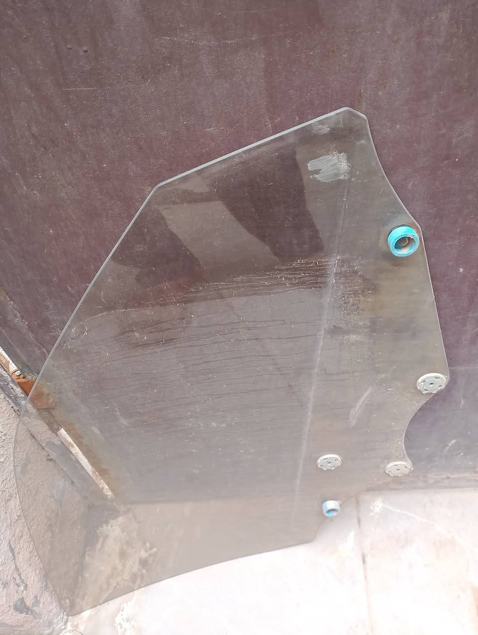 غراض للبيع مكاني بغداد توصيل ما عندي ***********
