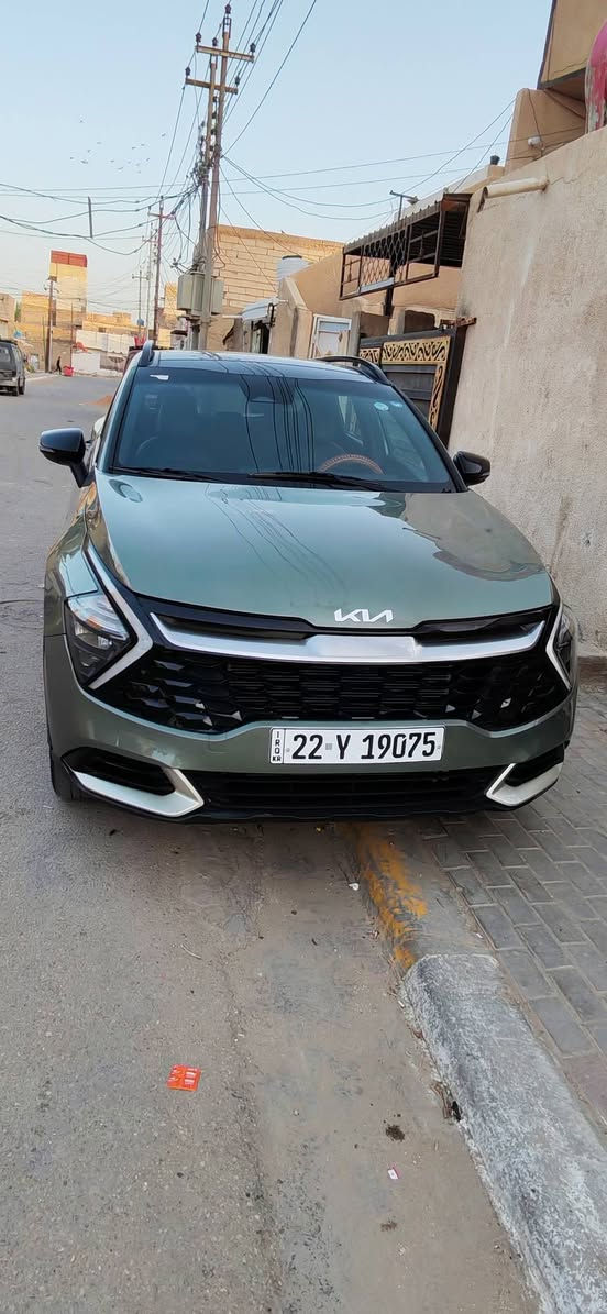 كيا سبورتج 2023فئة اكس لاين وارد امريكي  فول الفول حادث موضح بلصور لون مميز زيتوني وعلي طبقة حمايه السعر 225 بيه مال للاستفسار ***********
