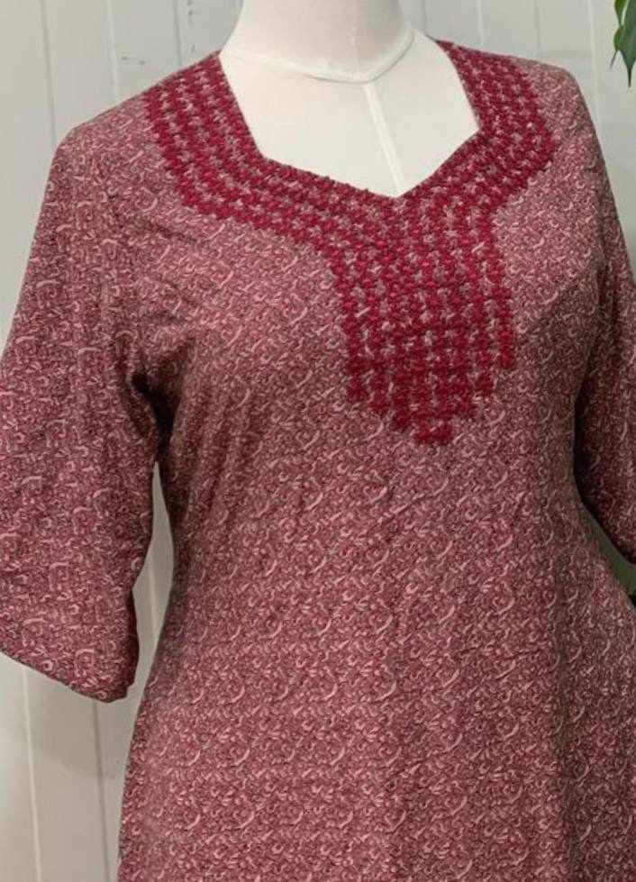 السلام عليكم شلونكم قماش وخياط 10لف عروض 
الحجز خاص توصيل متوفر


**إذا كنت صاحب هذا الإعلان وتريد حذفه لأي سبب، رجاءا أرسل رسالة إلى الدعم الفني**