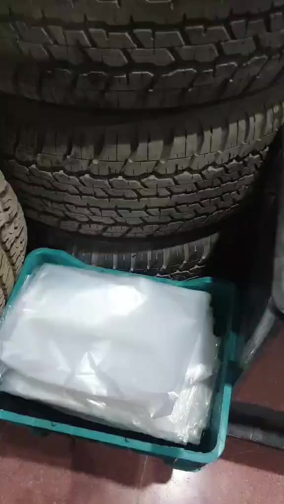 مرحبا تحياتي وكل احتيرام اخوان غراض لاندكروز البيع 3 تايرات دنلوب بلادي صفر ماماشين خطوه صفر صفر 
مع تك ويل بلادي صفر ماماشي 
مع زوج جناحات خلفي لاندكروز 
تك لايت بلادي صفحت السايق 
مع مسجل ويطار مسجل بلادي 
رقم التواصل ***********
