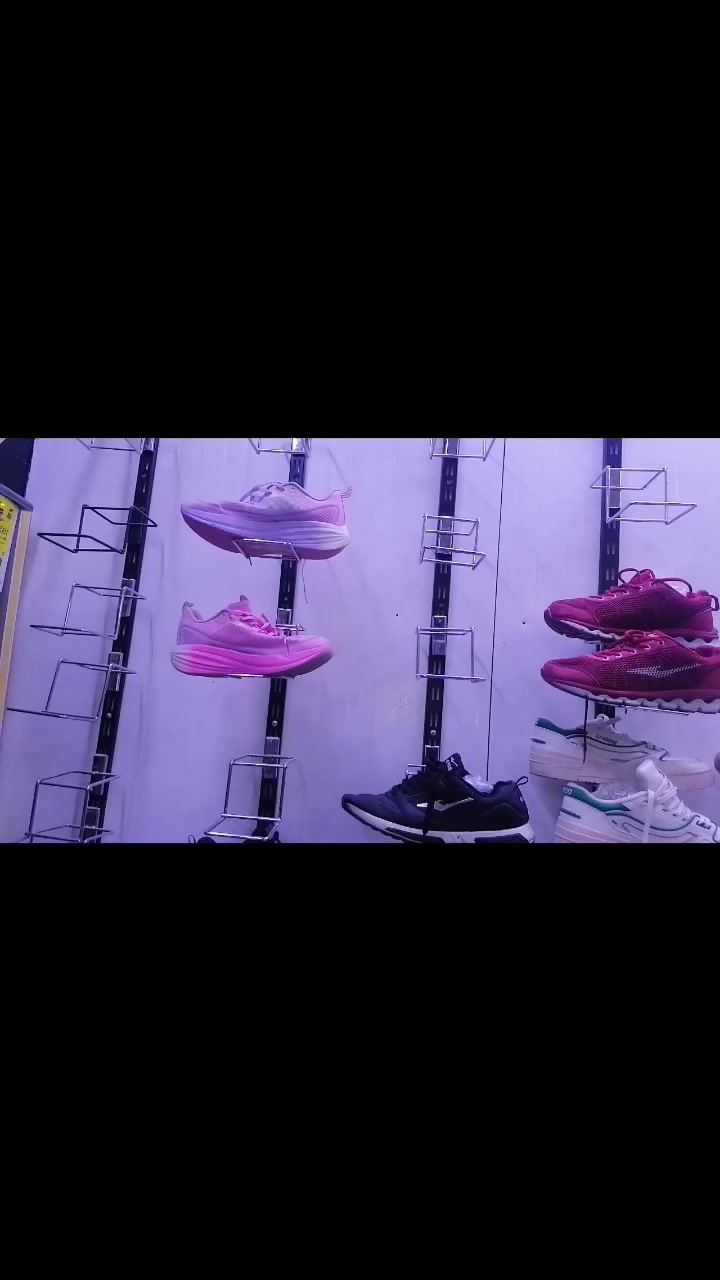 السلام عليكم شلعه احذيه باله سنغافوري السعر 4 من الخير *********** العنوان الكوت
