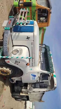 سيارة ١١١ موديل ١٩٨٢ مجموعة خفيفه تمشي ١١٠ رقم وسونيه جديد مكينه بدون ...