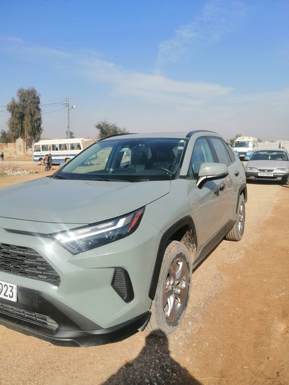 للبيع ٢٣ كلين رقم شمالي أربيل السعر ٢٥٥ وبيه مجال XLE رقم موبايل ***********
