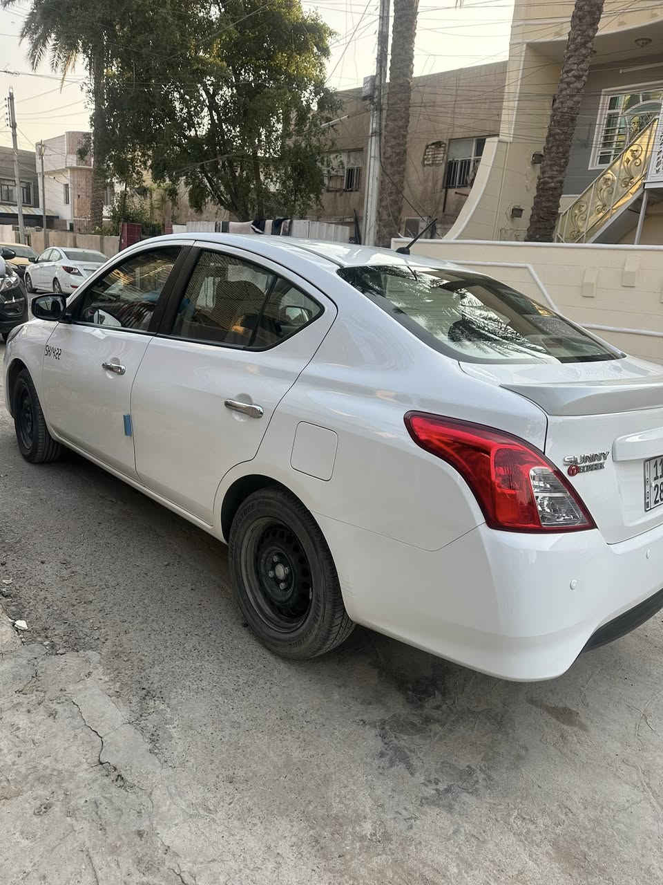 نيسان سني مصري مديل 24   ماشيه 37    السعر ١٣٠ 
 رقمي ***********
العنوان حي الاعلام شارع الضغط. السياره باسمي رقمه بغداد
