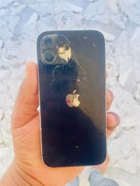 آيفون ١٢ عادي • ٦٤ • بطارية ٧٥٪