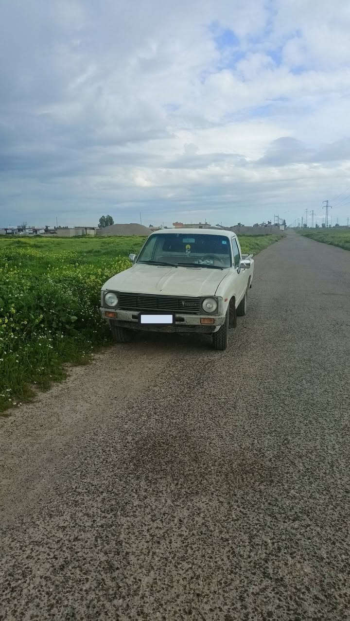 السلام عليكم 
بيكم 1980 
رقم نينوى مسطرة بأسمي 
اني الشرعي  سنويه الى 2031
مكينه معمر رايمن جديد 
طخم تاير نظيف
كير مكينه شاصي شرط 
كابون بانزين 
شاصي نظيف جدا 
سياره جاهزه
سعر 34 بي مجال 
عنواني 
الـڪسك /
***********
***********
