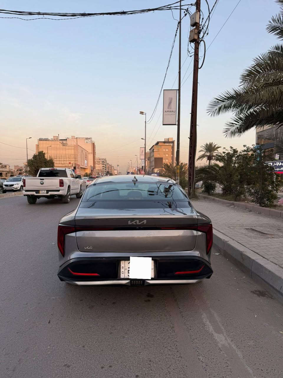 كيا 2025K4 فئه Ex زيرو بحاله شركه 
دخول جديد رقم بغداد بسمي هزه جديده 

#حادث قبق صندوق معمر بارد بدون مع صبغ دعامية خلفية السيارة ليبل واحد بدون ايرباك

المواصفات فول عدا فتحة 

محرك 2000 دوش المرغوب 

بصمه /بصمه ابواب / شاشه متصله / كيجات اكترونيه / تبريد لمس بشاشه / سايد بريك بصمه / اوتو هولد / مانع نزلاق / داخل لونين / شاحن وايرليس/ شاشه كار بلي / لايت 3 عدسات بلادي/ جنطه ذكيه / تحكم كشنات / نقطه عمياء / تحديد مسار / سياقه ذاتيه / ردارت محطيه / توقف ذاتي / ويل كروم 17/ نظام ترحيب / تشغيل عن بعد                                                                                                        السعر 190 وبيه مجال بسيط
***********
