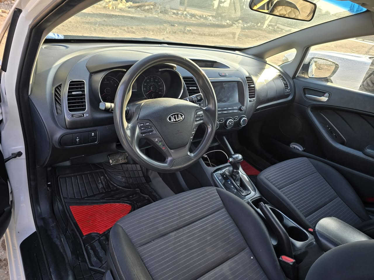 سلام وعليكم فورتي ١٨ بغداد امريكي مكفوله من صبغ مكانها بابل الاثار ***********
