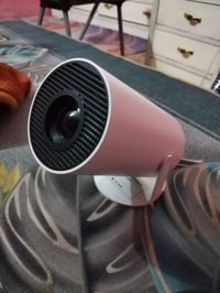 للبيع بروجكتر HY300 (داتا شو) نظام أندرويد مدمج بيهه يوتيوب و نتفلكس  ...