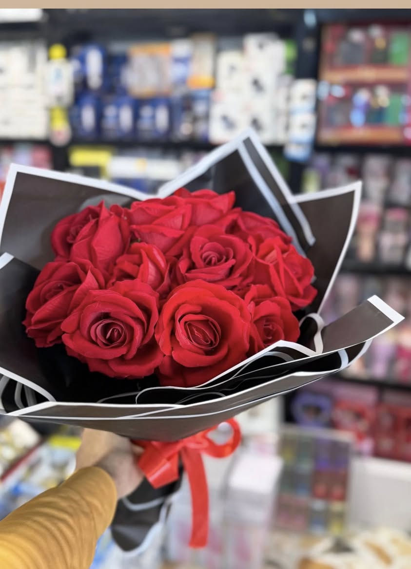 #بوكيه_ورد_بشكال_مختلفه
#وايضا_نشتغل_حسب_طلب
 #بــانـــسـب_الاســـعار👌🏾                 
#العنوان:تكريت القادسيه قطعه 500مقابيل مدخل مجمع الطبي✅
الاستفسار***********

#اكسبلور_العراق_صلاح_الدين_تكريت_القادسيه
